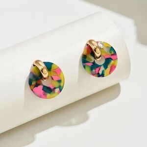 “Charlie” Color Pop Round Acrylic Earrings – Gold Stud Fluorescent Style